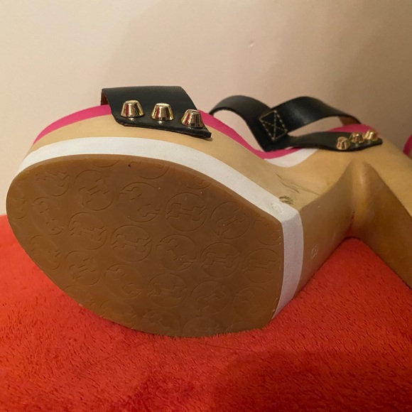 Flogg Platform Sandals (display model) - Picture 10 of 13